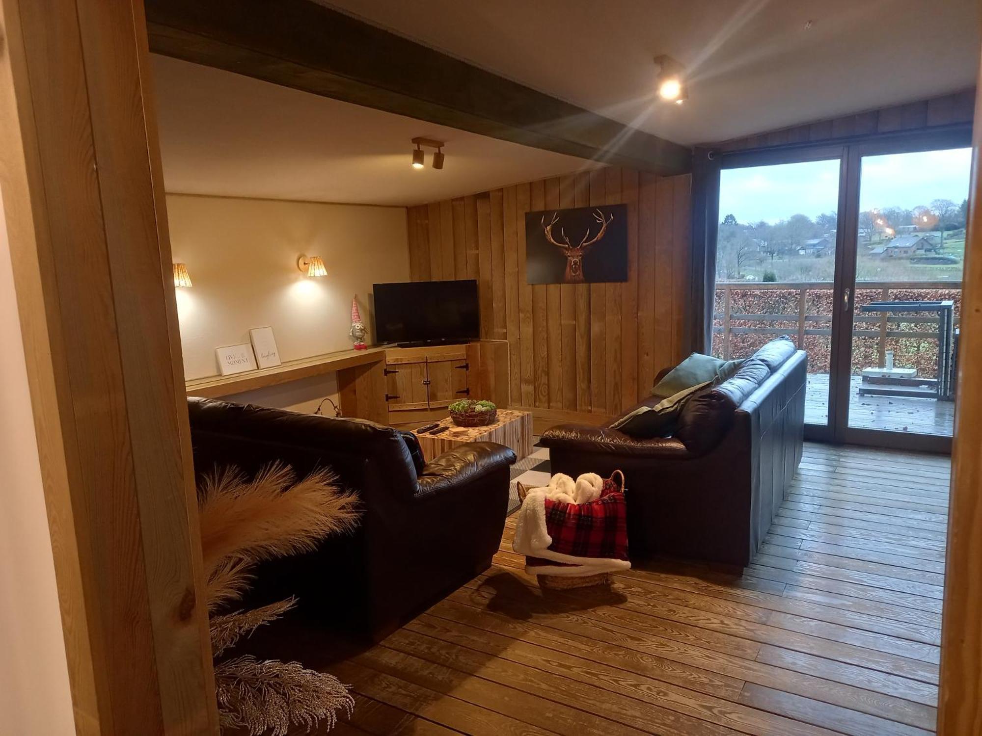 Вилла Le Chalet Du Lac Робертвиль Экстерьер фото